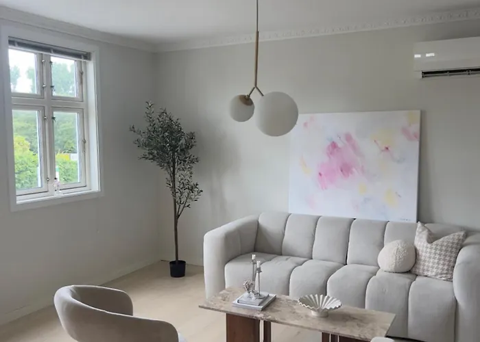 Classic City Apartment In Stavanger Centrum, Ons
